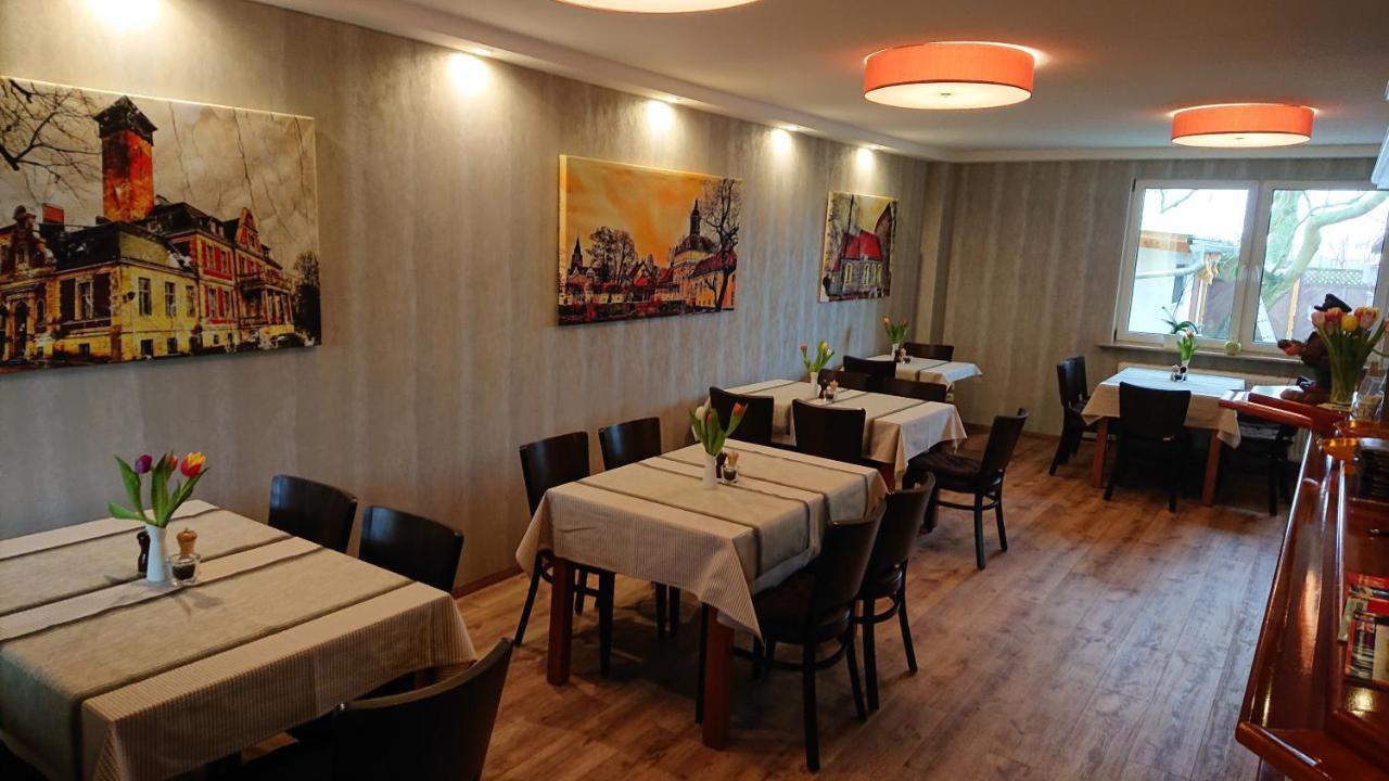 Gasthaus Zur Hecke Schönefeld Buitenkant foto